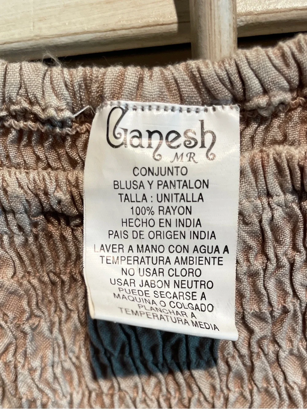 Ganesh - Smocked Cap Sleeve Top - SzS - Picture 8 of 9